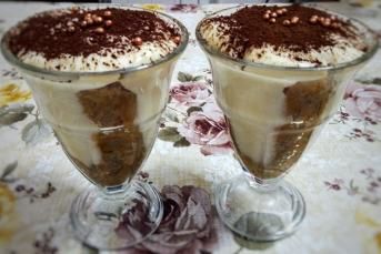 Muhallebili Kedi Dili Kup