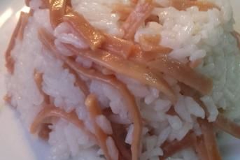 Ev Yapımı Erişteli Pirinç Pilavı