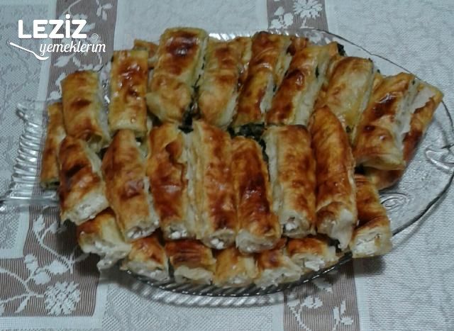 Ispanaklı Börek Nasıl Yapılır (Tüm Aşama Fotolarıyla)