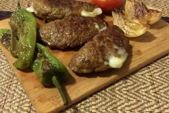 Kaşarlı D Köfte