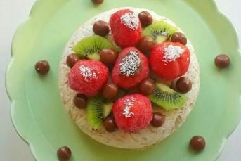 Bisküvili Meyveli Pasta