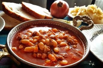 Kaburga Etli Kuru Fasulye