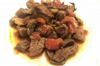 Renkli Biberli Mantarlı Kuşbaşı Et