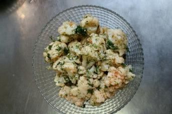 Karnabahar Salatası Nasıl Yapılır