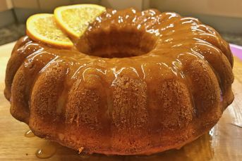 Portakallı Ve Soslu Kek