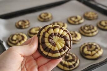 Şekliyle Şaşırtan Helezon Kurabiye