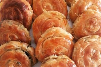 El Açması Patatesli Ve Ispanaklı Börek