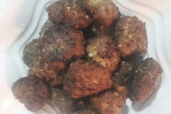 Kuru Köfte Nasıl Yapılır