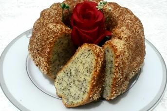 Susam Mantolu Haşhaşlı Kek