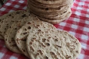 Annemin Ellerinden Köy Ekmeği