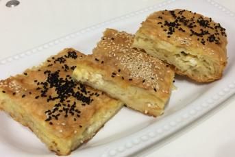 Su Böreği Tadında Sodalı Börek
