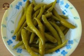 Ev Yapımı Biber Turşusu