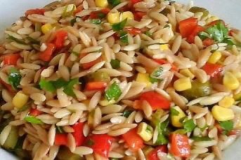 Şehriye Salatası Nasıl Yapılır