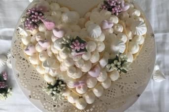 Tek Fırın Tepsisinden 4 Katlı Pasta