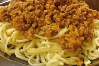 Leziz Bolonez Soslu Makarna Tarifi