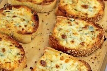 Sütlü Peynirli Ekmek