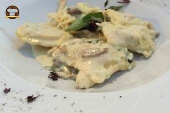 Kremalı Mantar Soslu Makarna Ravioli