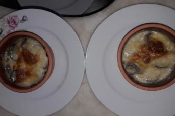 Fırında Kaşarlı Mantar Yapımı