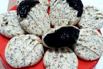 Kavrulmuş Susamlı Haşhaşlı Pastane Kurabiyesi