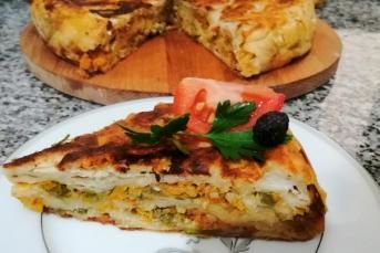 Pırasalı Havuçlu Börek Tarifi (Çok Pratik Tencerede)