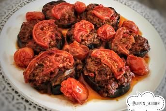Kıymalı Bostan Patlıcan Kebabı Tarifi