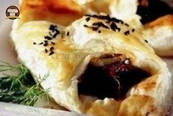 Biftekli Milföy Börek