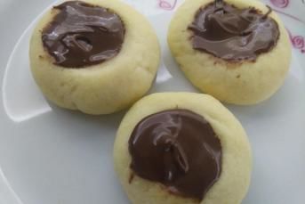 Nefis Çikolatalı Un Kurabiyesi