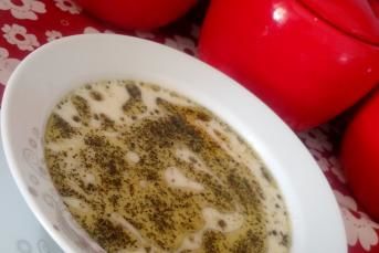 Yoğurtlu Şehriye Çorbası Tarifi