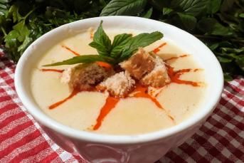 Nefis Lokanta Usulü Mercimek Çorbası