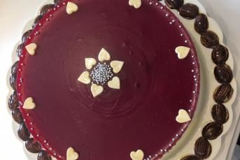 Pratik Vişneli Cheesecake