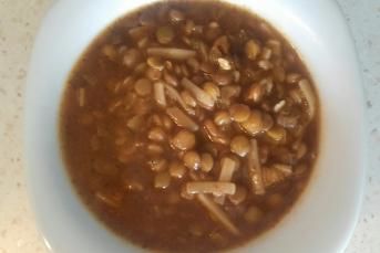 Erişteli Yeşil Mercimek Çorbası