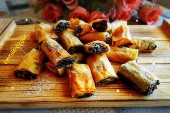 Baklavalık Yufkadan Çıtır Çikolatalı Rulolar