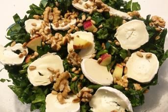 Keçi Peynirli Elmalı Salata