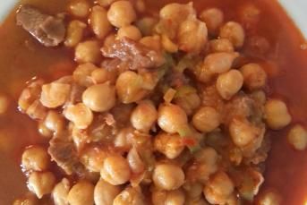 Kuşbaşı Etli Nohut Yemeği Tarifi