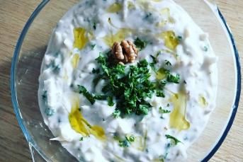 Leziz Kereviz Salatası