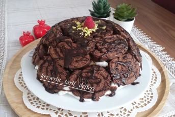 Kolay Şarlot Pasta Tarifi