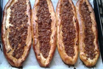 Kıymalı Pide Nasıl Yapılmalı