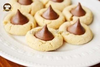 Çikolatalı Bademli Kurabiye