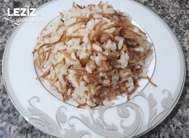 Pirinç Pilavı Tarifi (Şehriyeli)
