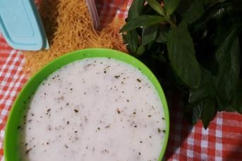 Şehriyeli Yoğurt Çorbası (10 Dakikada Hazır)