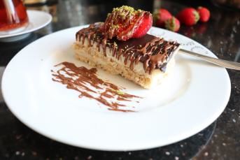 Burçak Büsküvili Muhallebili Pasta