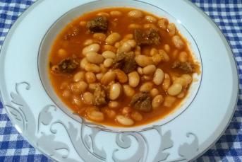 Etli Kuru Fasulye Yemeği Yapılışı