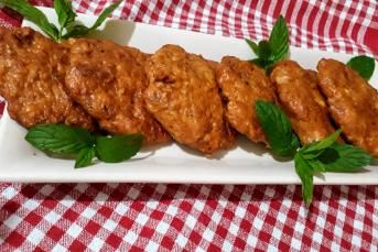 Tavuk Kıymasından Mangal Tadında Köfte