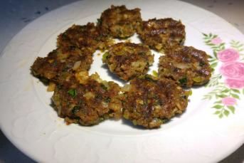 Tost Makinasında Mangal Tadında Köfte