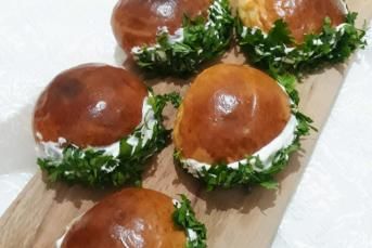 Saçaklı (Sakallı) Poğaça