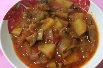 Zeytinyağlı Patatesli Patlıcan Yemeği