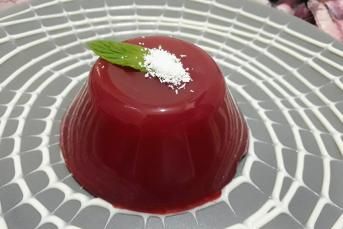 Vişne Jölesi Tatlısı