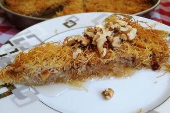 Kadayıf Tatlısı (Fotoğraflı Anlatım)