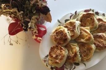 Peynirli Gül Böreği