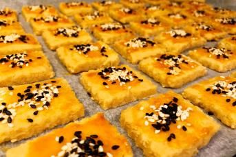 Ağızda Dağılan Kıyır Kıyır Tuzlu Kurabiye